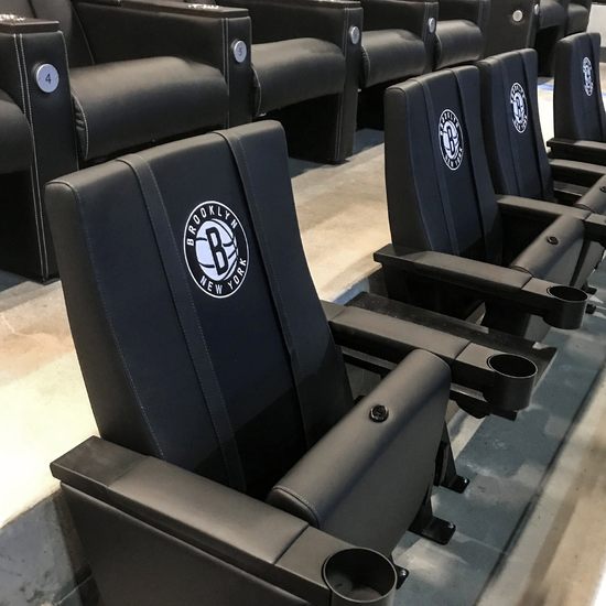 SuiteMax 3.5 VIP Seats with Toronto Maple Leafs Logo