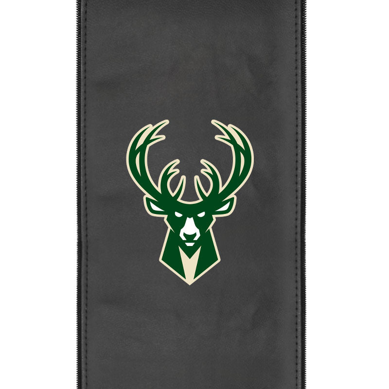 Xpression Pro Gaming Chair with Milwaukee Bucks Logo
